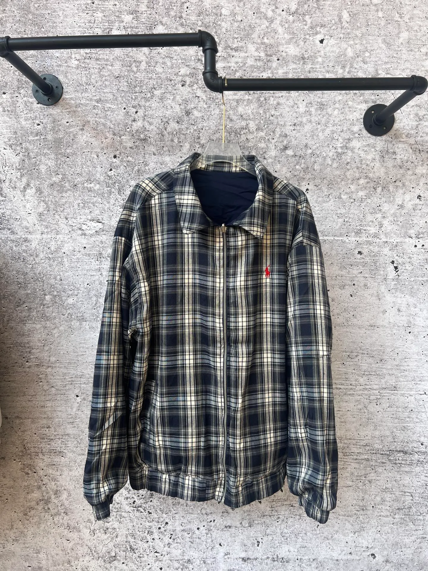 P390 Ralph Lauren autumn reversible jacket for men and women at the same price, reversible, one side is pure cotton woven, the inner plaid pattern, embroidery on both sides, and the craftsmanship details are restored